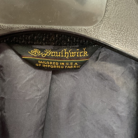 Elegant Charcoal Men's Blazer - Picture 2 of 11